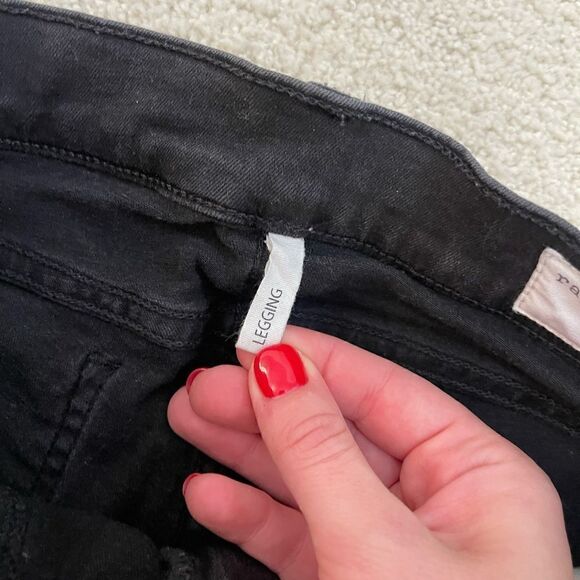 Rag & Bone / Jean size 26 black ripped jeans. Style: legging - Picture 8 of 8